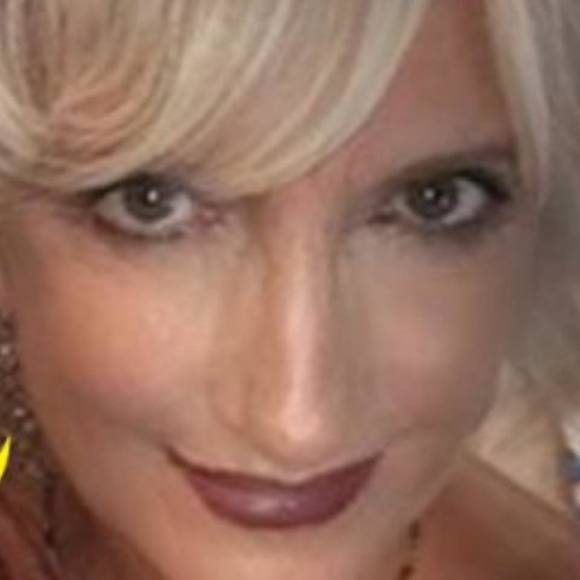 Meet your Posher, Annellen - Picture 1 of 1